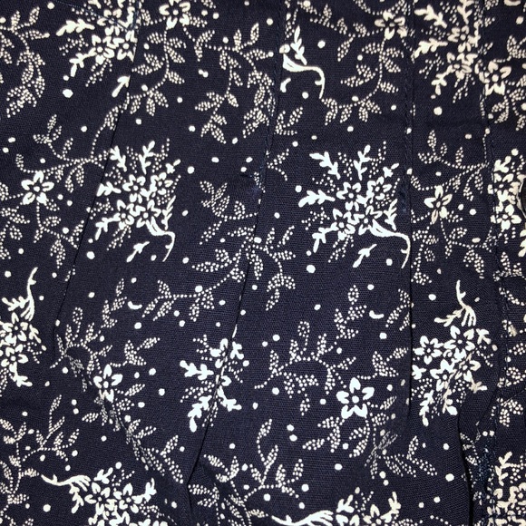 Healing Hands scrub top - Picture 5 of 5